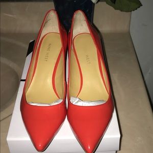 Perfect heel for summer!